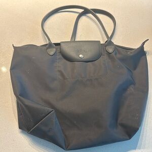 Le Pliage Green Medium Nylon Tote Bag